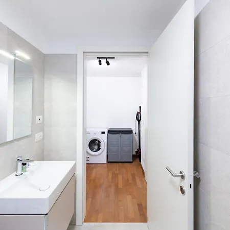Parcheggio Gratuito - New 1bdr Con Terrazzo Appartement