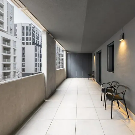 Apartament Parcheggio Gratuito - New 1bdr Con Terrazzo Mediolan